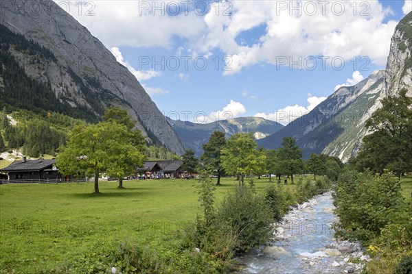 Almdorf Eng at the Kirtag with Rissbach