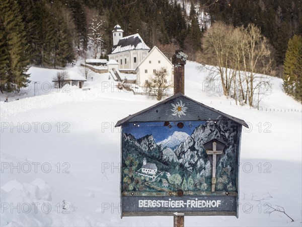 Signpost to the mountaineers' cemetery in Johnsbach