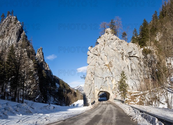 Tunnel