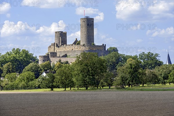 Ruins of the medieval Stauferburg Muenzenberg