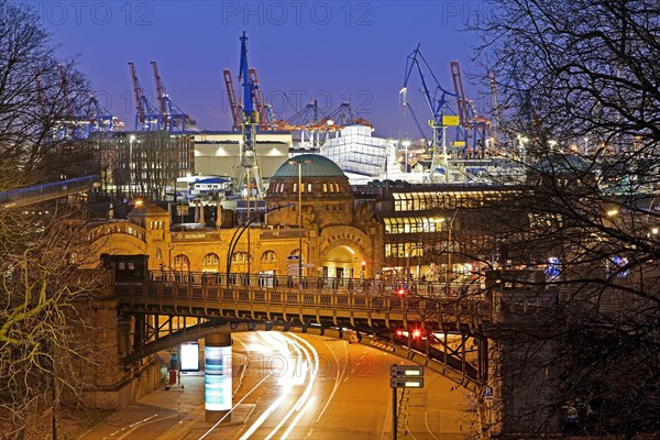 Landungsbruecken with harbour in the evening