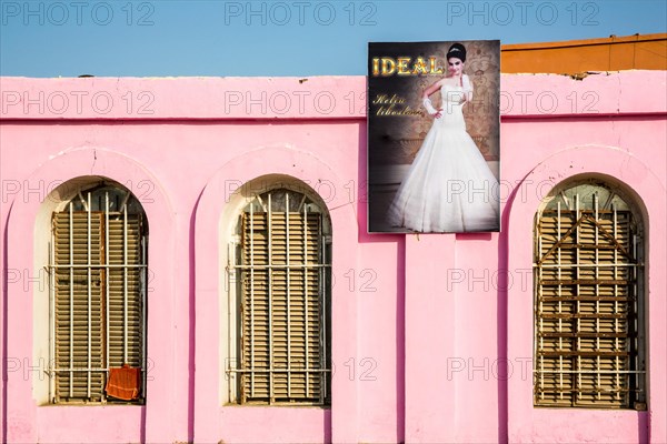 Wedding Dresses Advertising