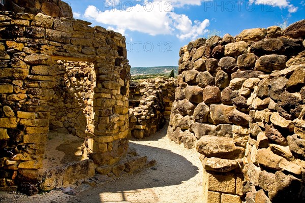 Gross-Nuraghe Su Nuraxi