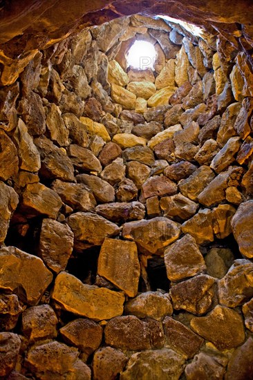 Gross-Nuraghe Su Nuraxi