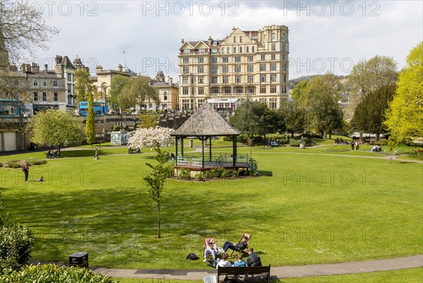 Parade Gardens and Empire Hotel