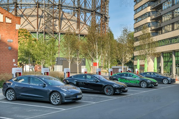 TESLA Supercharger