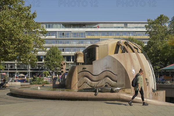 Globe Fountain