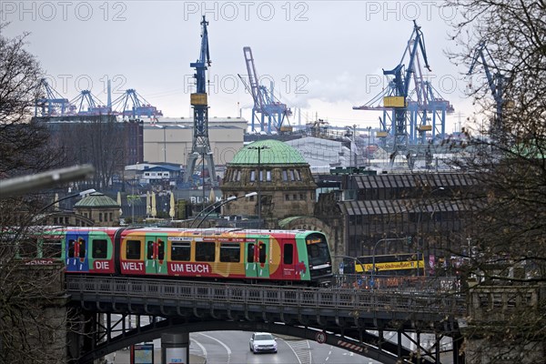 elevated railway