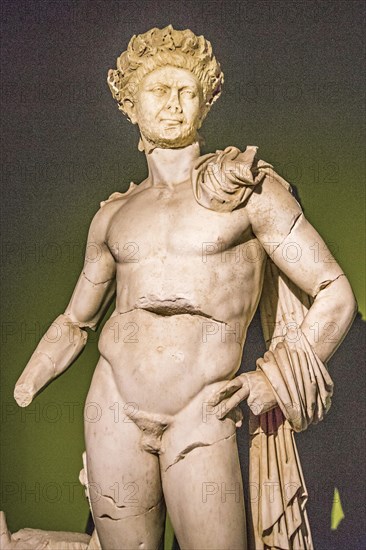 Marble statue of Emperor Traian