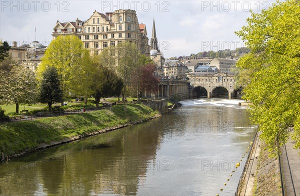 Pulteney Bridge and Empire Hotel