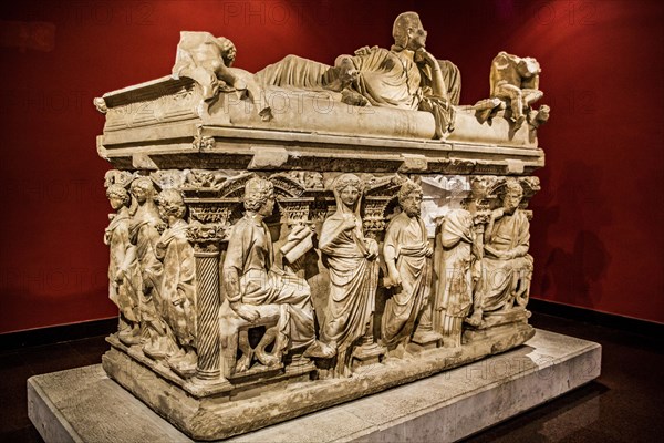 Marble sarcophagus of Domitias Julianus and Domita Philiska