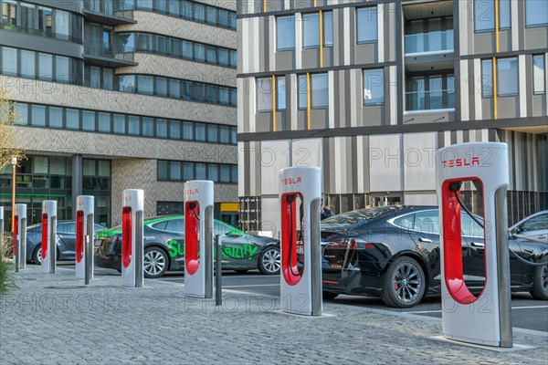 TESLA Supercharger