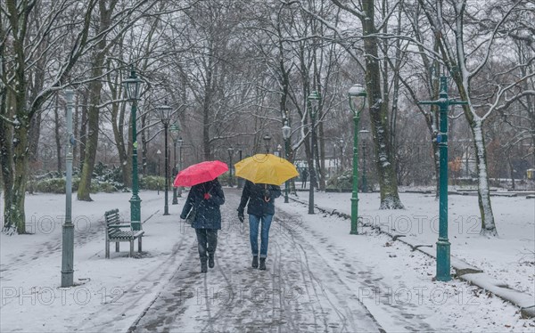Berlin 03. 01. 2021: Walk winterly