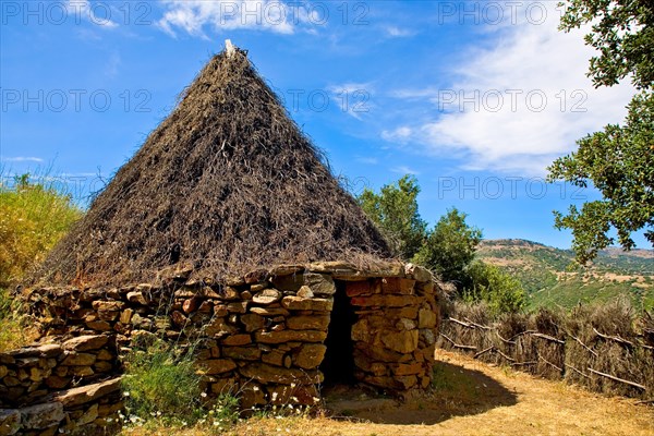 Replica Nuragher huts at Su Tempiesu