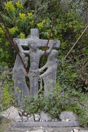 Sculptures on the Via crucis