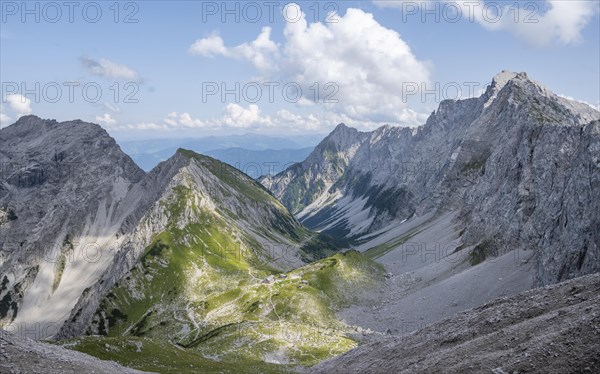 View of mountain basin with Lamsenjochhuette