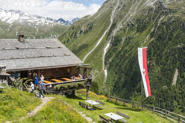 Managed alpine hut