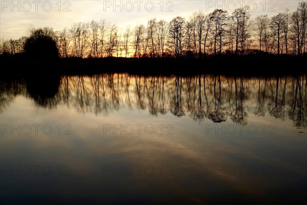 Evening mood at the lake