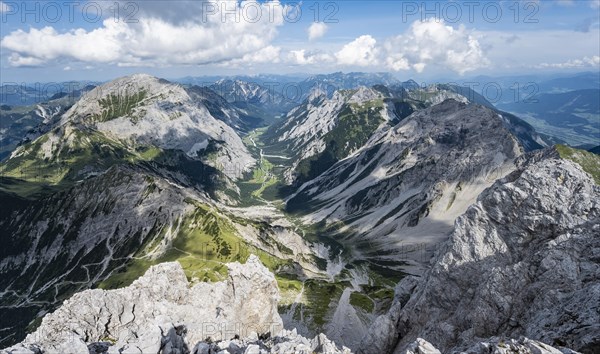 View from the summit of the Lamsenspitze over the Falzthurntal