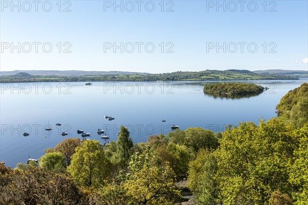 View west over Loch Lomond lake