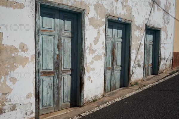 Doors on sloping road