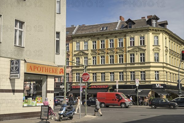 Street scene Silbersteinstrasse