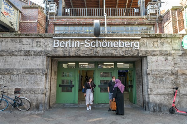 Schoeneberg S-Bahn station