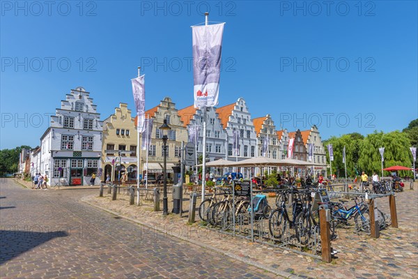 Stepped gable houses on the market square