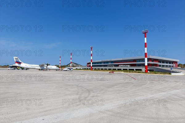 An ATR 72-500 aircraft of Sky Express with registration SX-NIV at the airport in Zakynthos