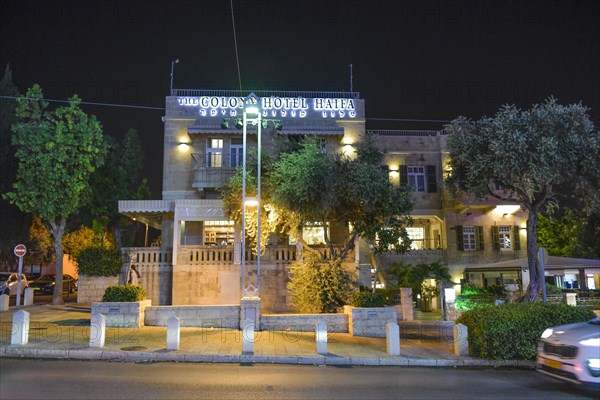 Colony Hotel