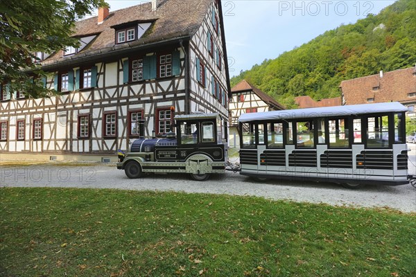 Blautopfbaehnle in the monastery courtyard