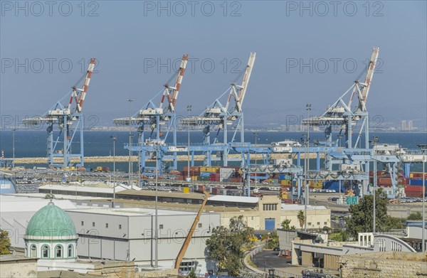 Container port