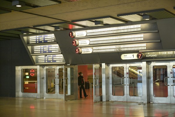 Entrance Neue Kantstrasse