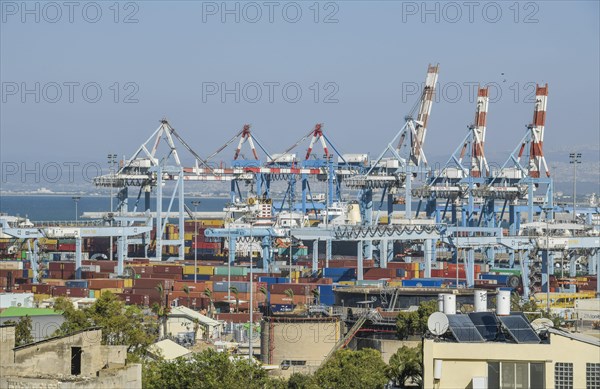 Container port