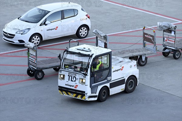 Ground Staff Baggage Transport