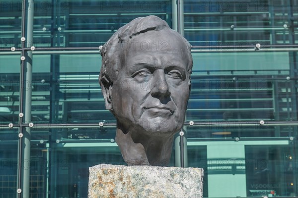 Bust of President George Bush