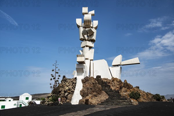 Sculpture Monumento al Campesino by the artist Cesar Manrique