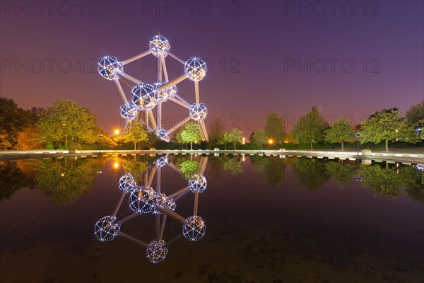 Atomium in the Dusk