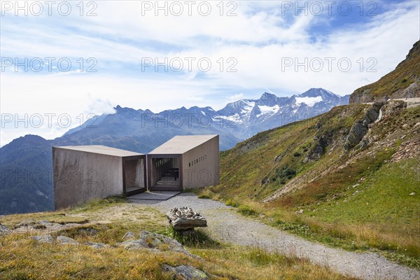 Infopoint telescope on the Timmelsjoch High Alpine Road