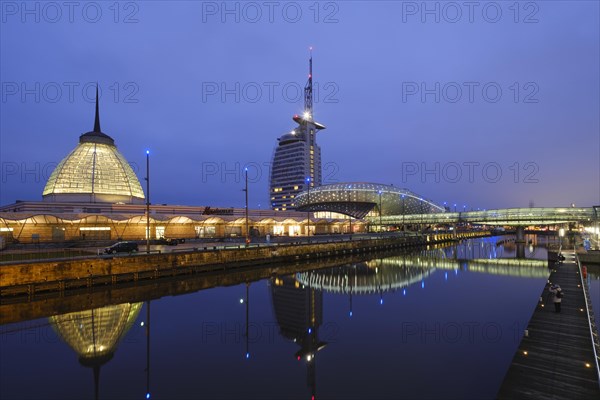 Glass dome over the outlet & shopping centre