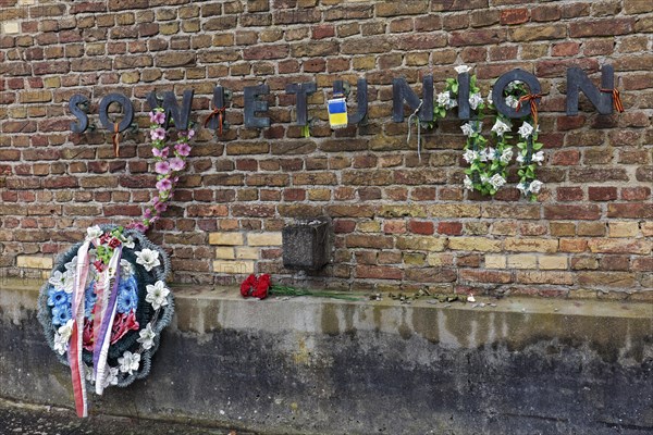 Wall with mourning wreath for the Russian concentration camp victims