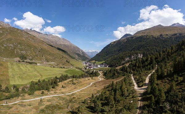 Hiking trail from Vent to the Rofenhoefe