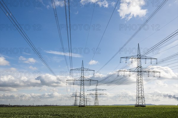 Power pylons