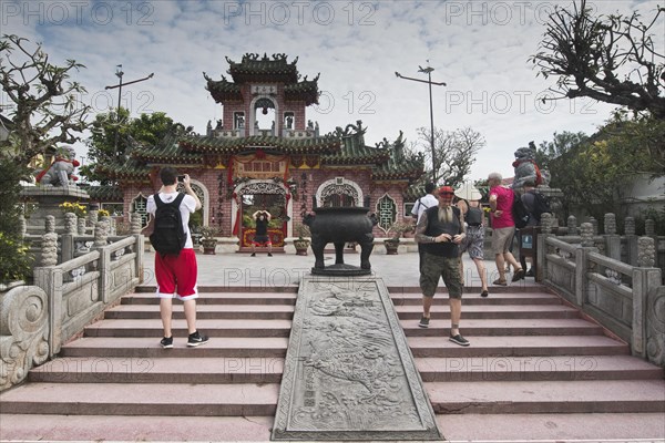 Quan Cong Temple