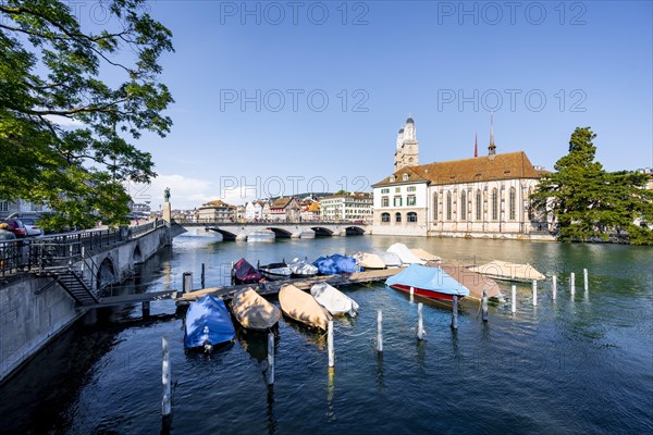 Boats at the jetty in the Limmat