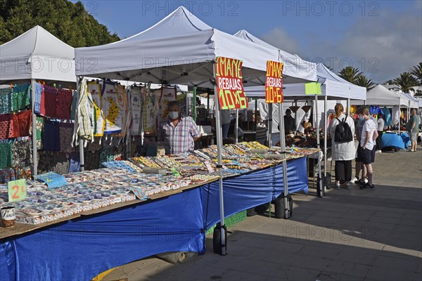 Sunday market in the old town of Teguise