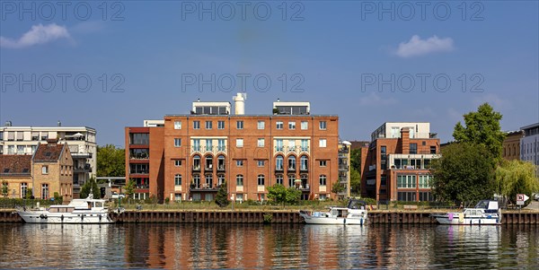 Luxury real estate on the banks of the Havel in Potsdam