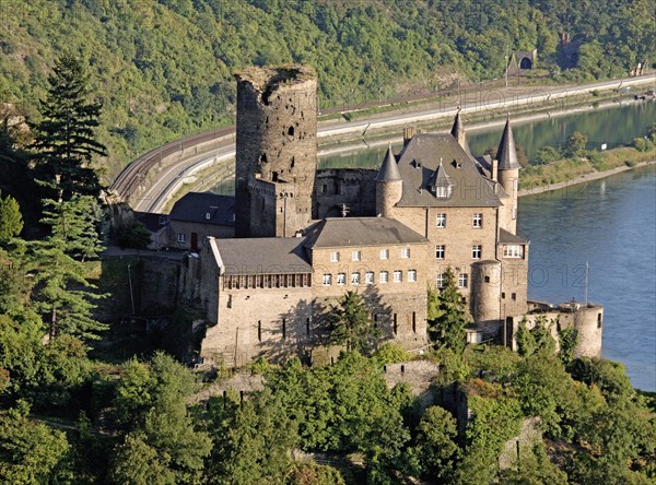 Neukatzenelnbogen Castle near Sankt Goarshausen am Rhein