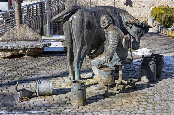 Taxpayer's Fountain by the artist Leo Wirth