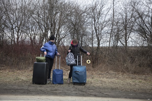 Ukrainian refugees at the border